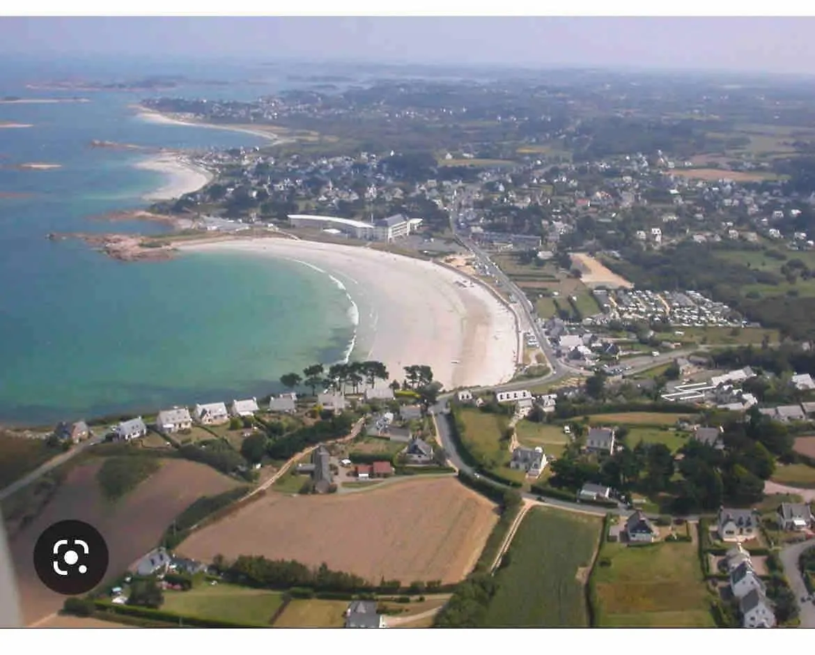 Tatil Evi Le Grand Gite De St Nicolas, La Campagne A 5 Min De La Mer Camlez